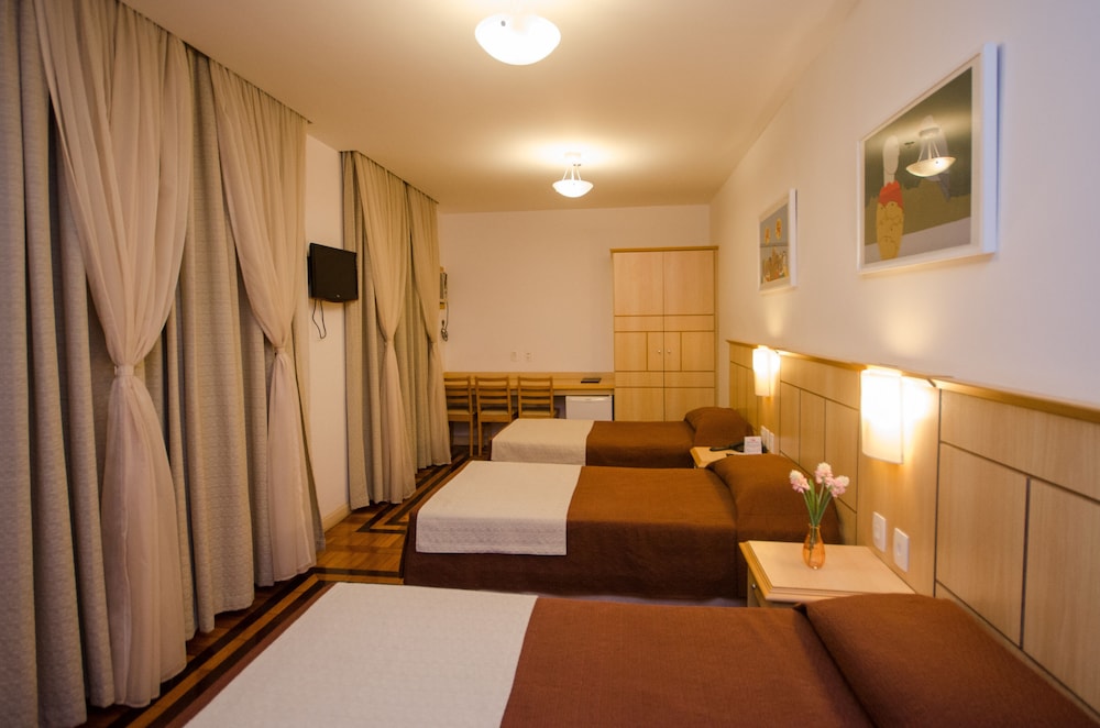 Hotel Monte Alegre 35/71