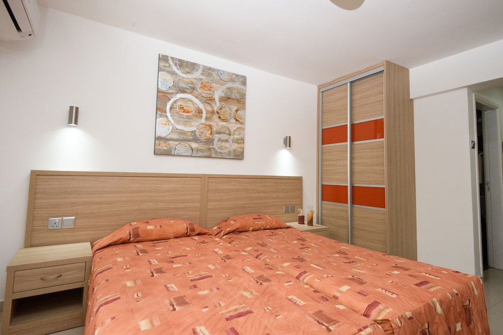 Paul-Marie Hotel Apartments 25/50