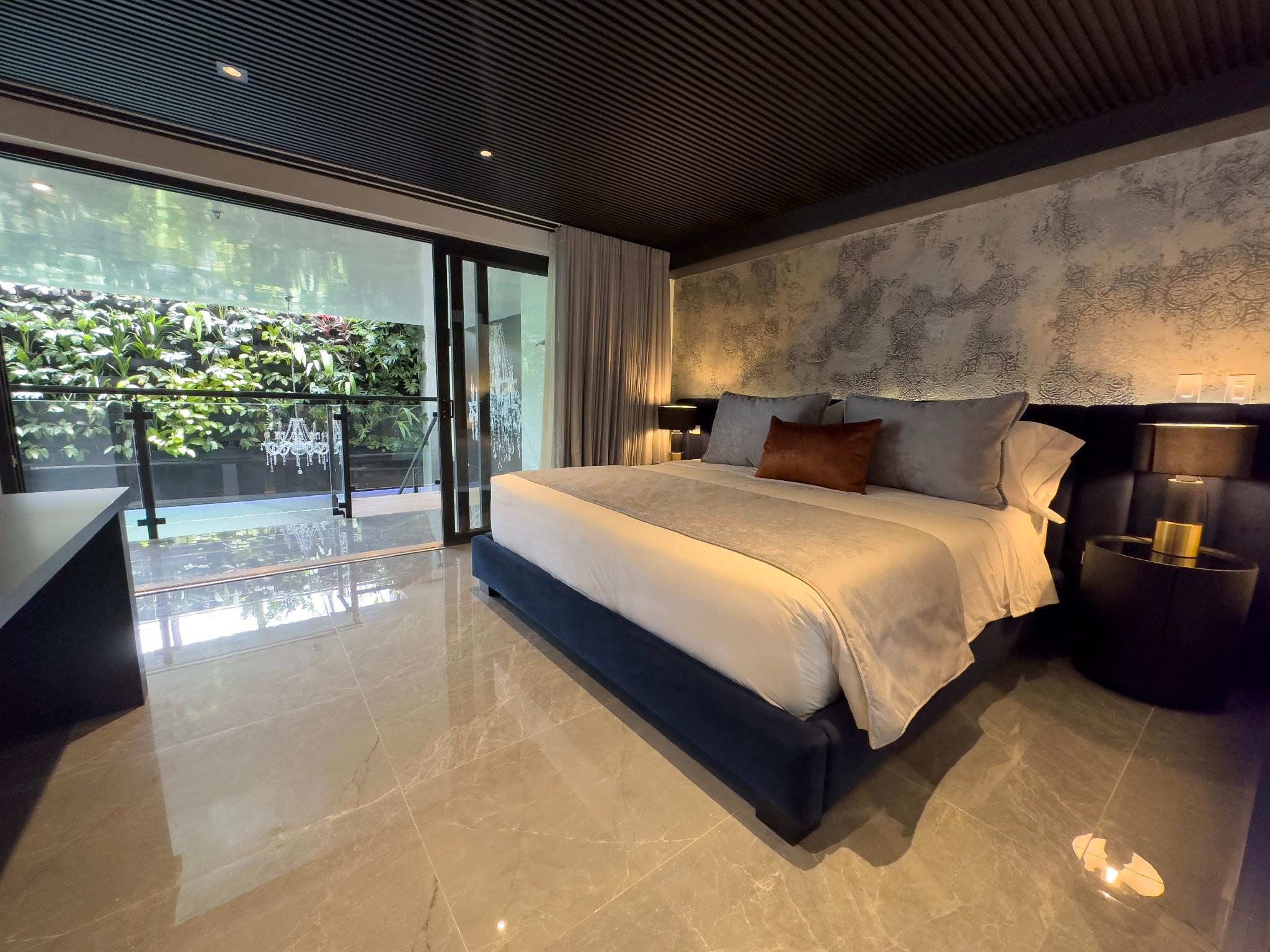 4 Bedrooms, Duplex, Apartment
