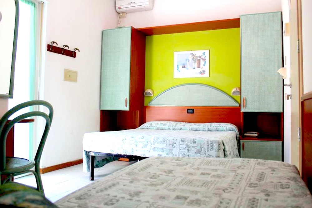 Hotel Diamond 14/34