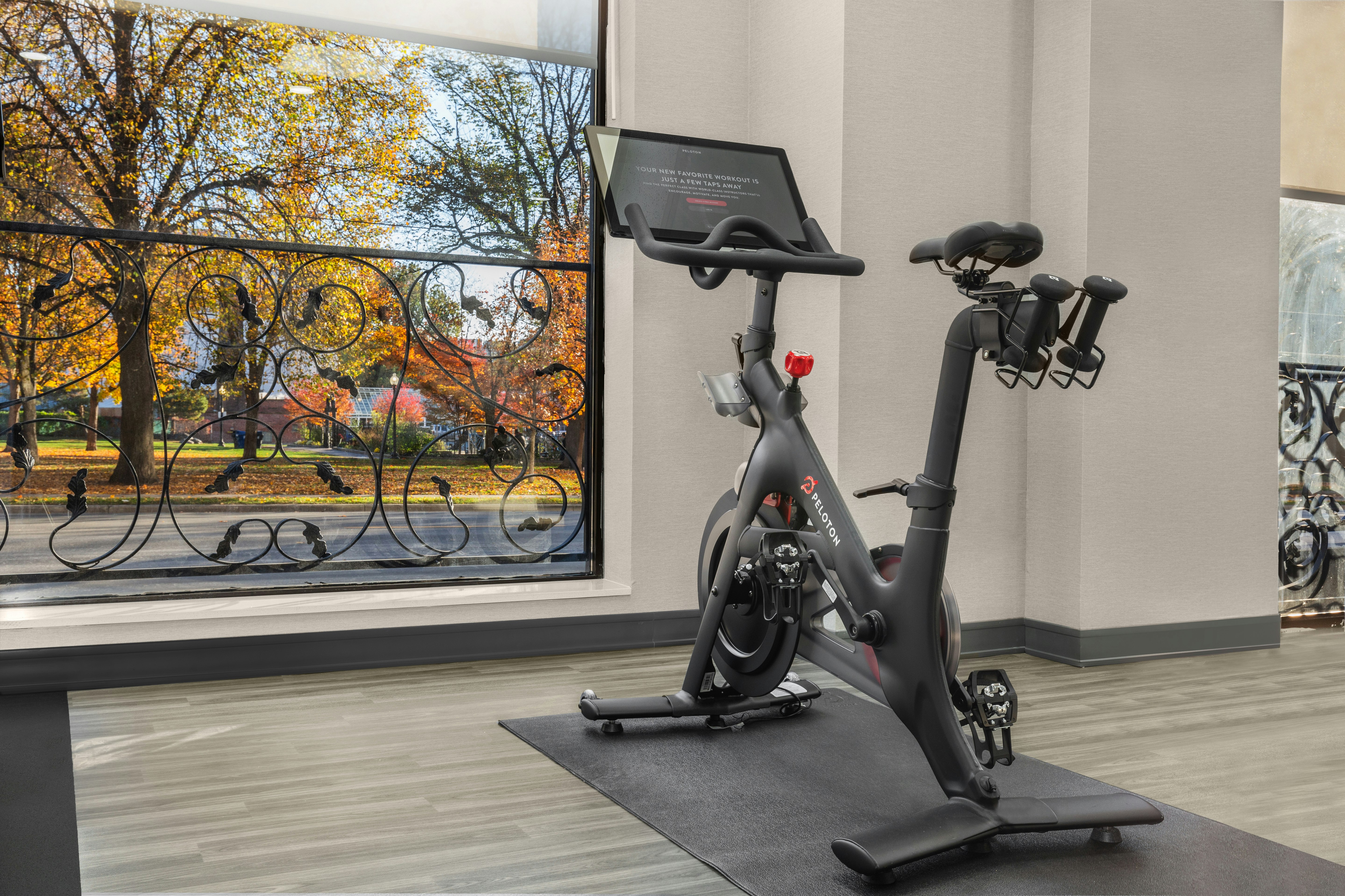 Hampton Inn & Suites by Hilton Toronto Downtown 10/18