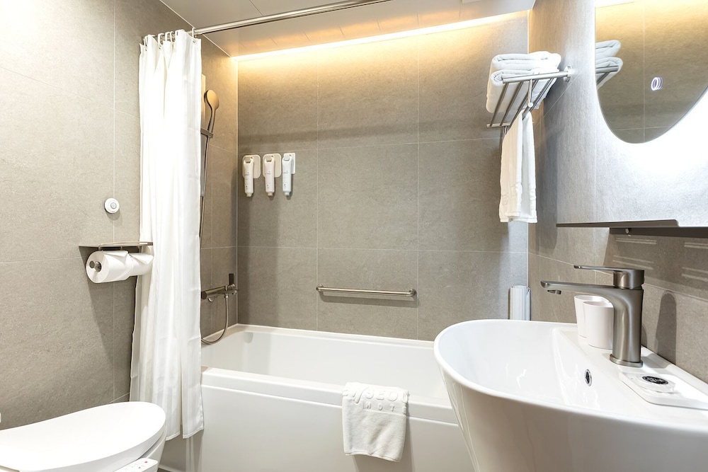 New Seoul Hotel 46/50