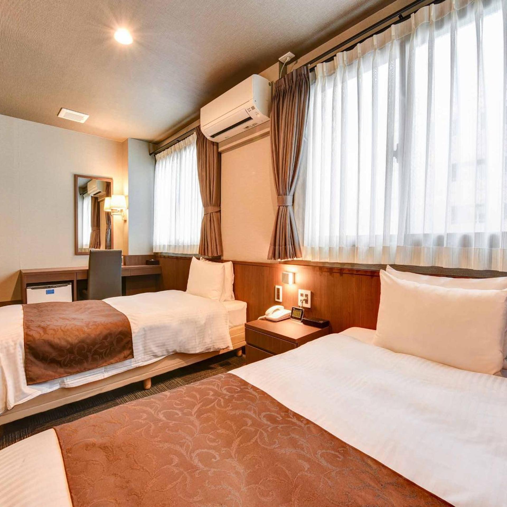 Deluxe, Twin Beds, Hotel Crane Tachibana 2/7