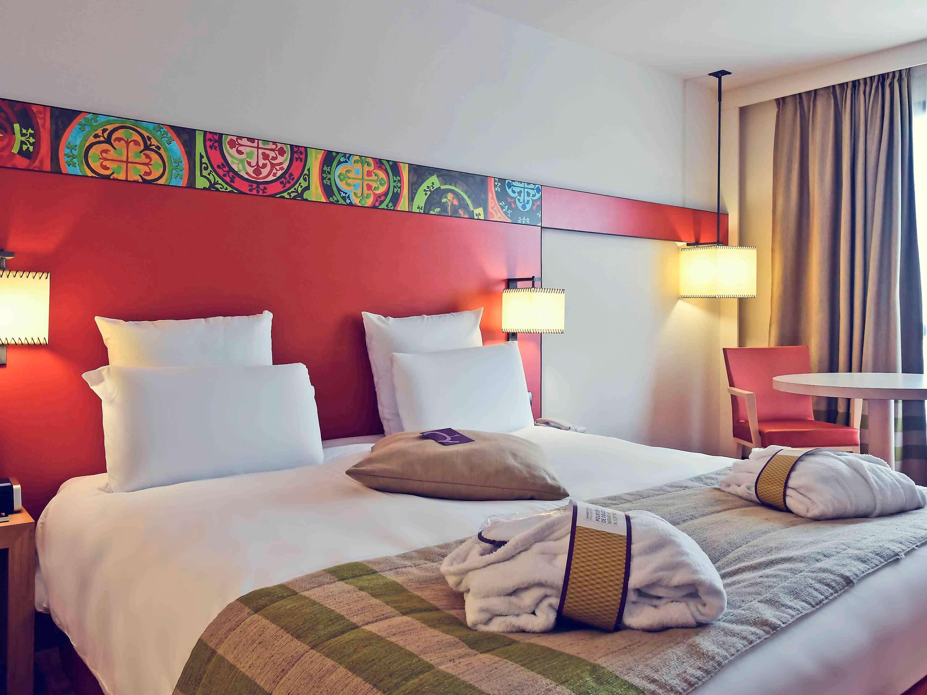 Room, Double Bed