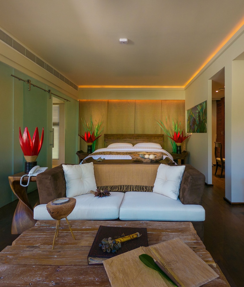 Dhevatara Beach Hotel And Spa 28/36