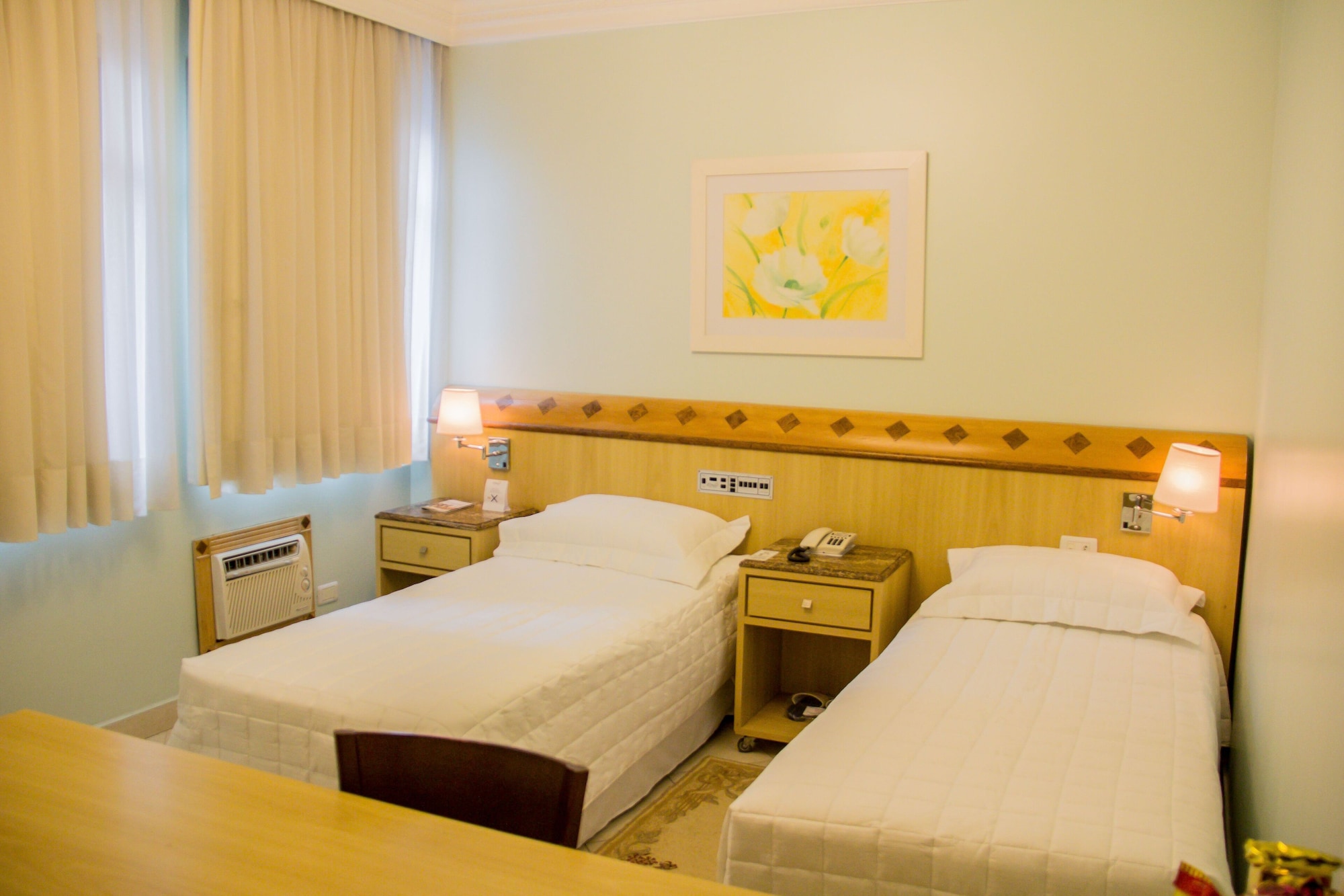 STANDARD, TRIPLE, 3 BEDS