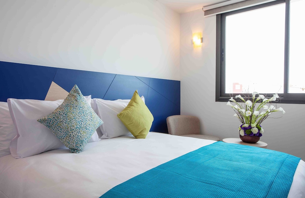 Relax Hotel Casa voyageurs 25/48