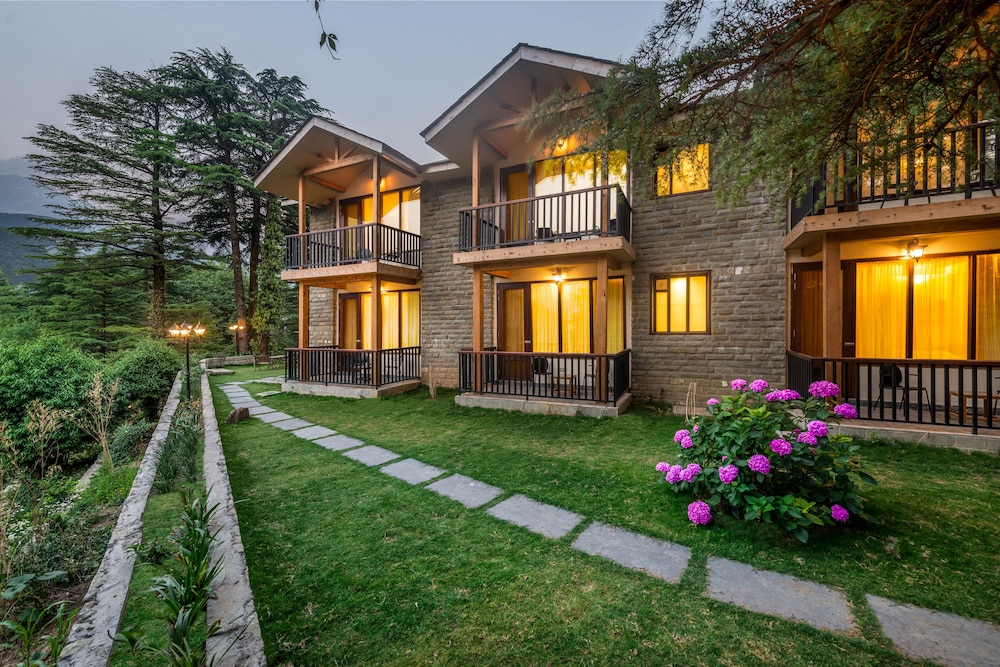 Hotel Eagles Nest 34/41