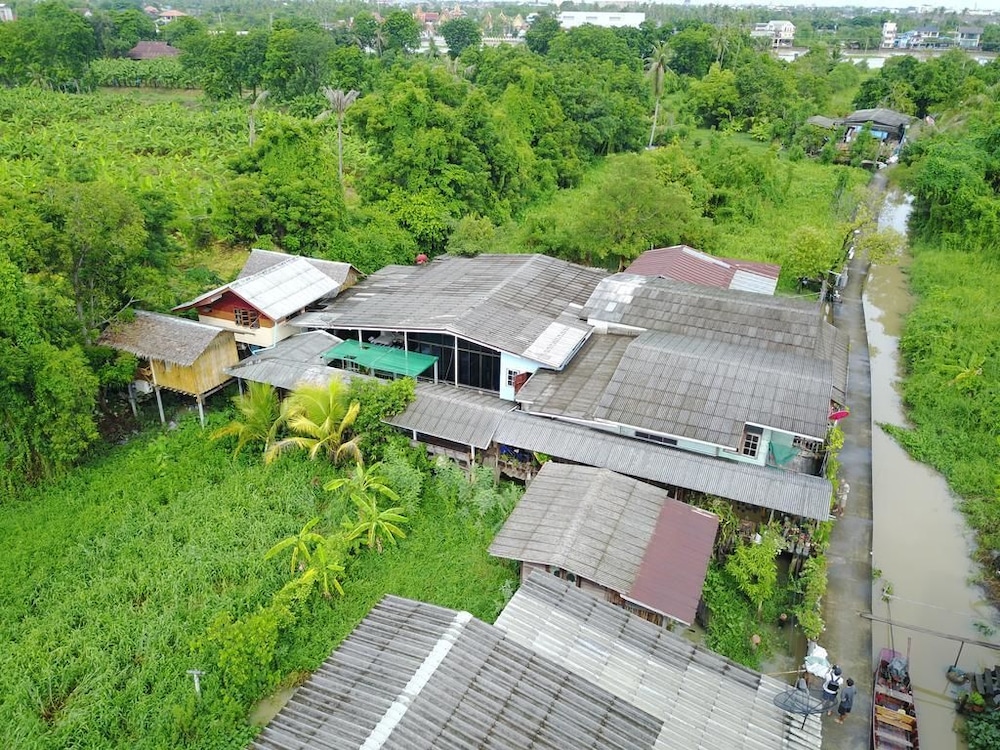 Cast Away Homestay 42/50