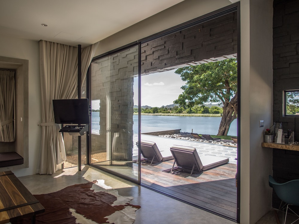 The Xcape River Kwai 29/50
