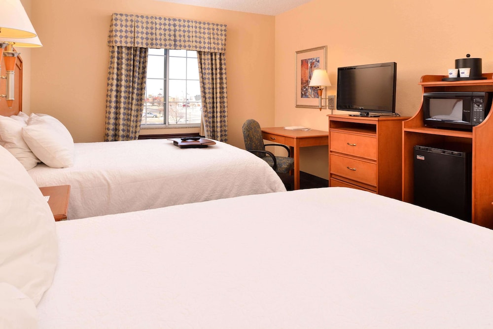 Spark by Hilton Grand Island Hotel 16/49