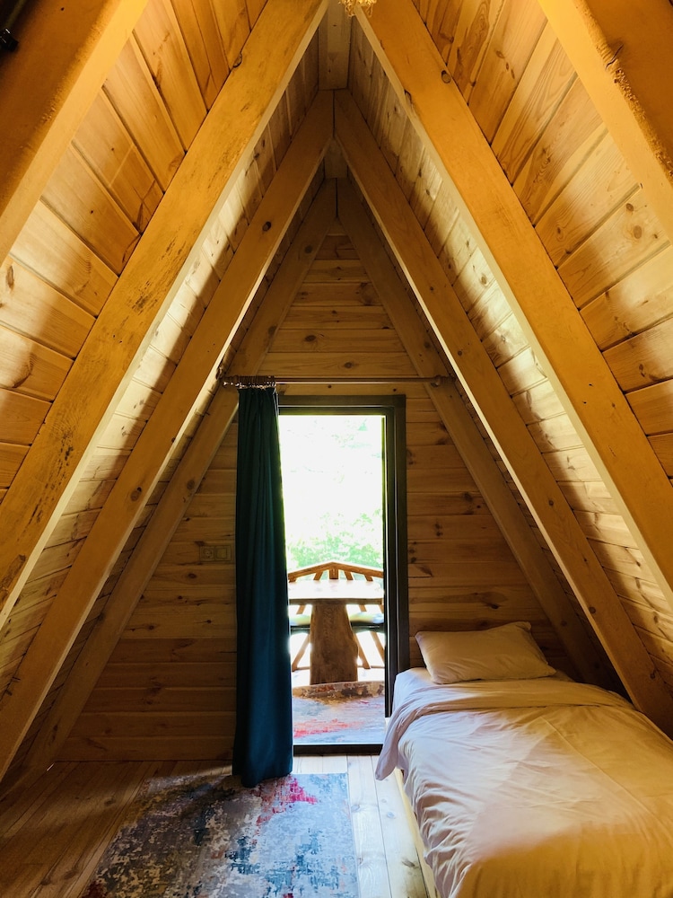 Tanura Bungalows 26/50