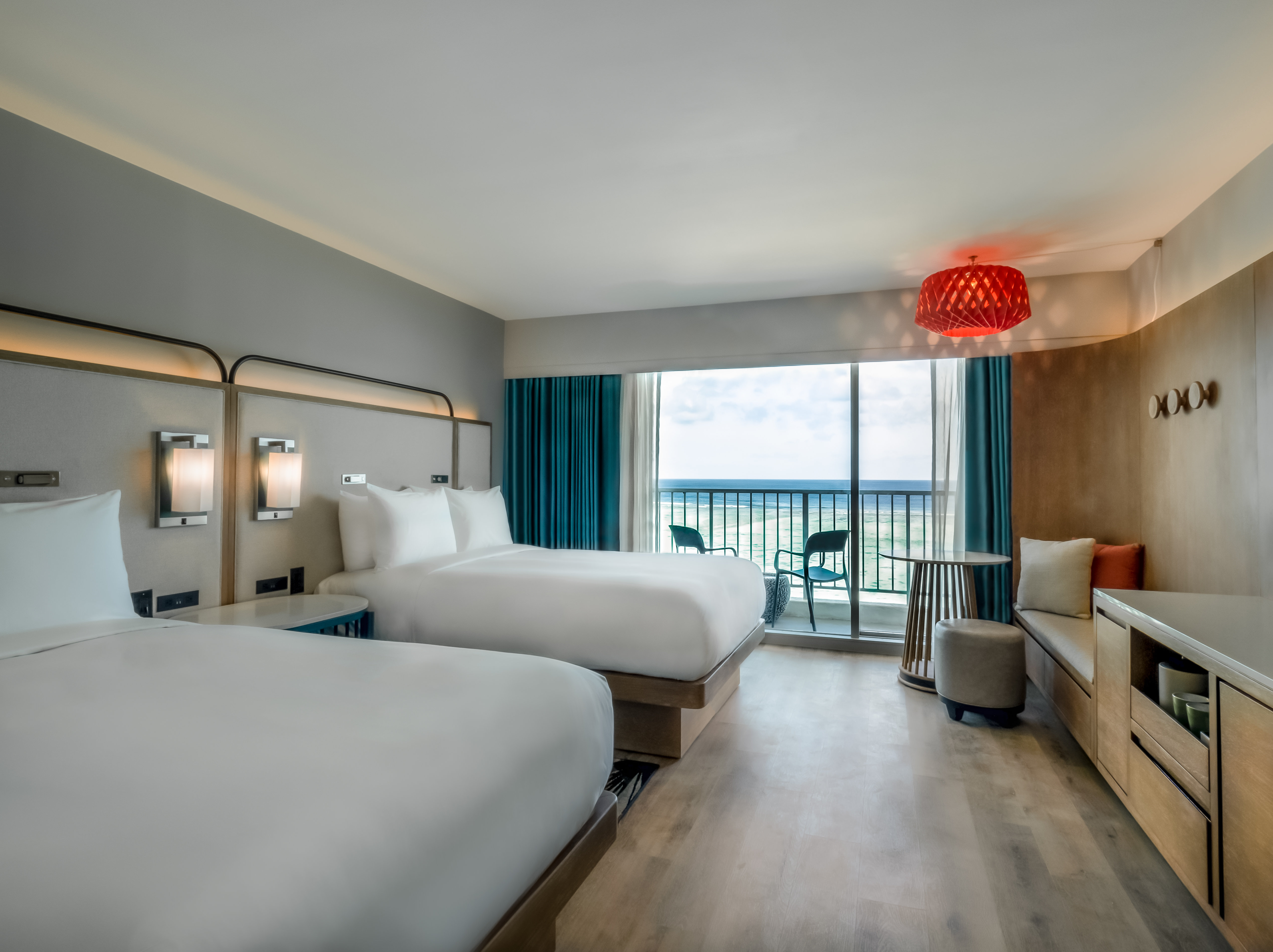 Crowne Plaza Resort Guam 32/95