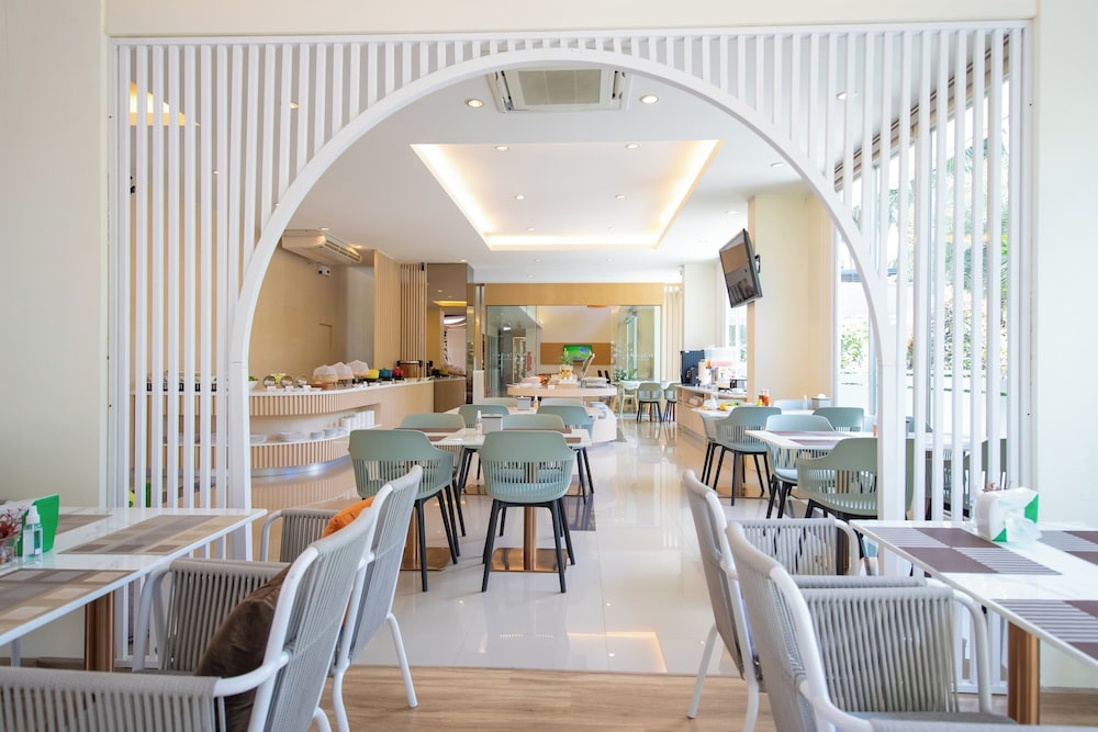 Phavina Hotel & Grand Boutique Rayong 51/72