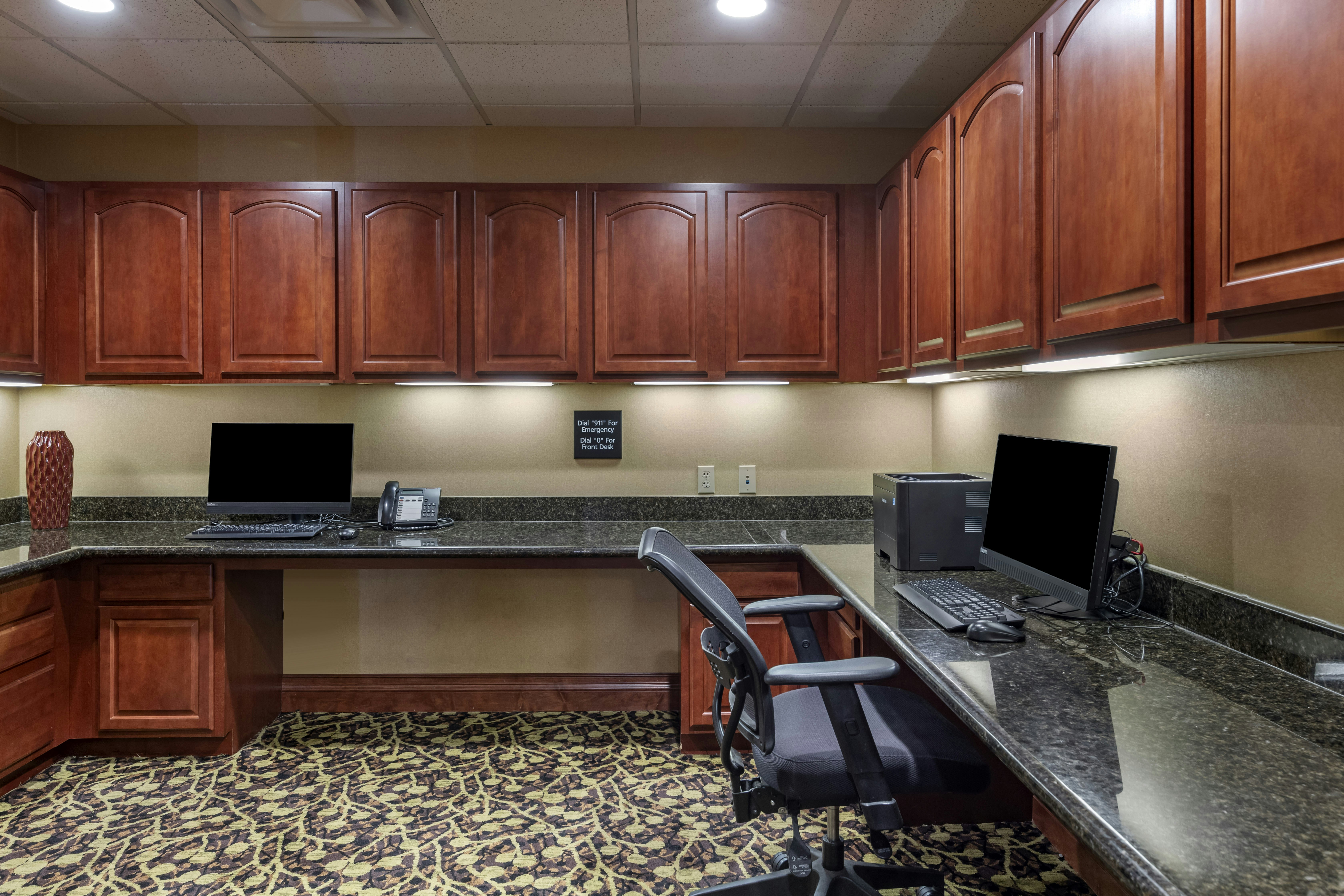 Hampton Inn Norco Corona Eastvale 54/59