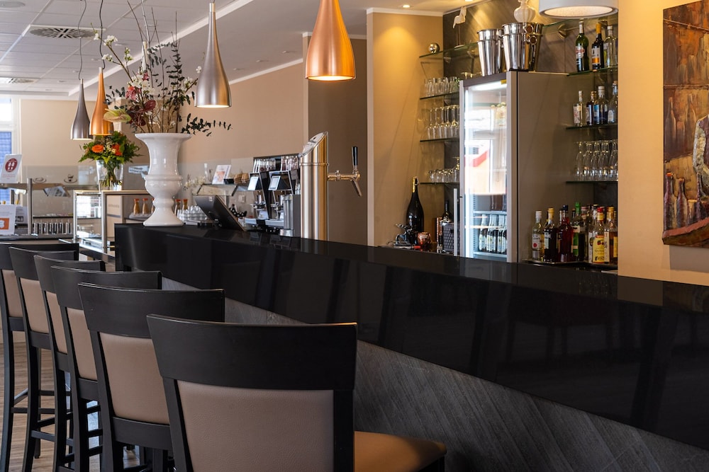 Maximilian Hotel & Apartments Weil am Rhein / Basel 25/29