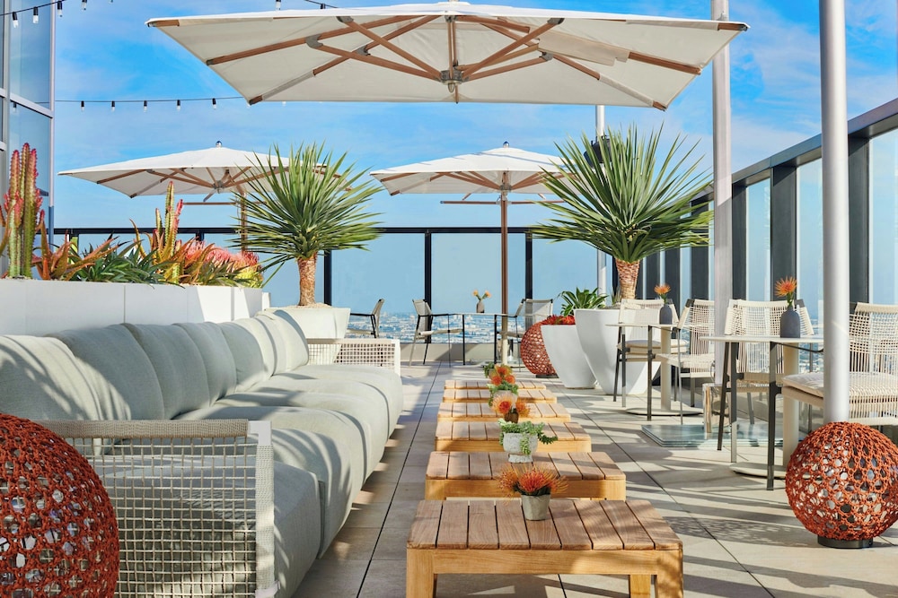 AC Hotel Downtown Los Angeles 31/50