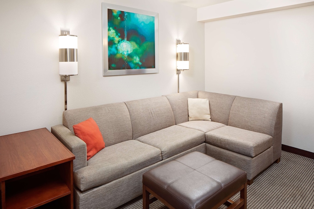 Hyatt Place Ontario/Rancho Cucamonga 19/33