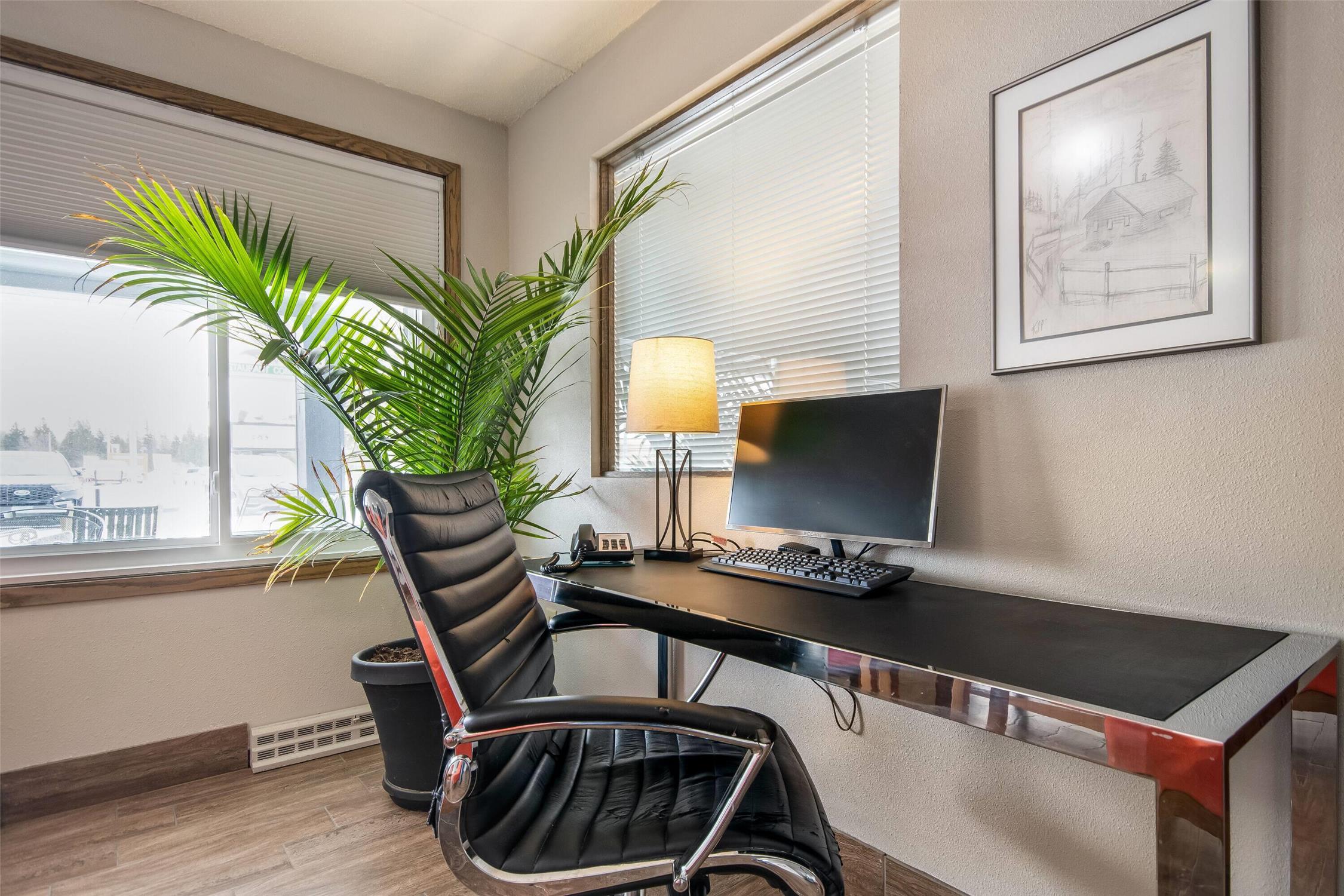 Days Inn by Wyndham International Falls 18/21