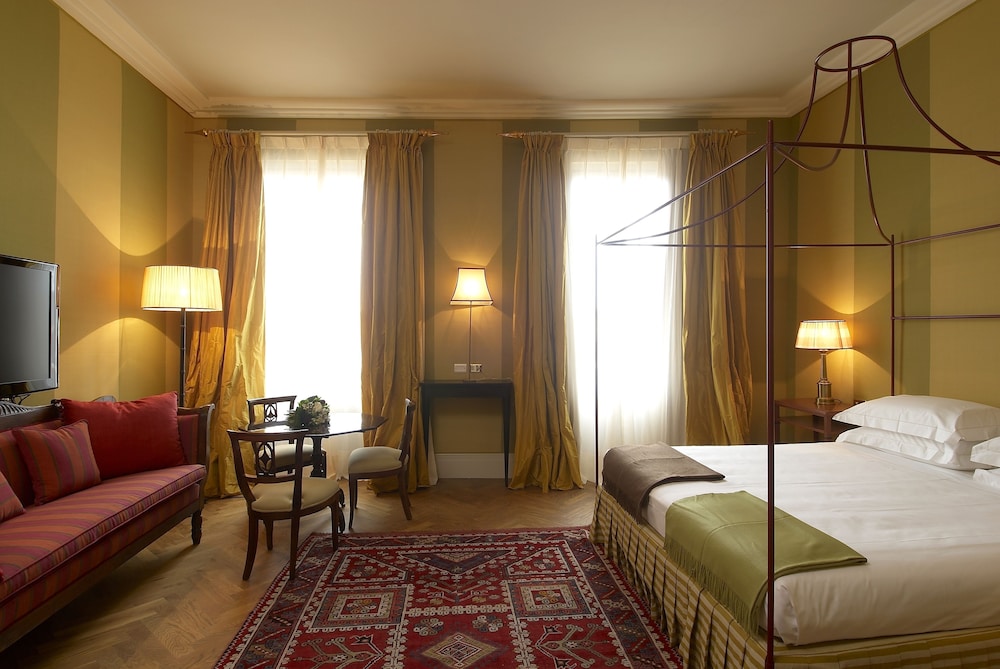 PANORAMIC, SUITE