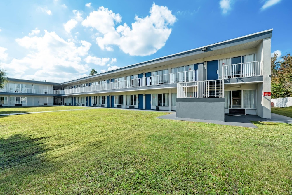 Suburban Studios Daytona Beach - Speedway 13/15