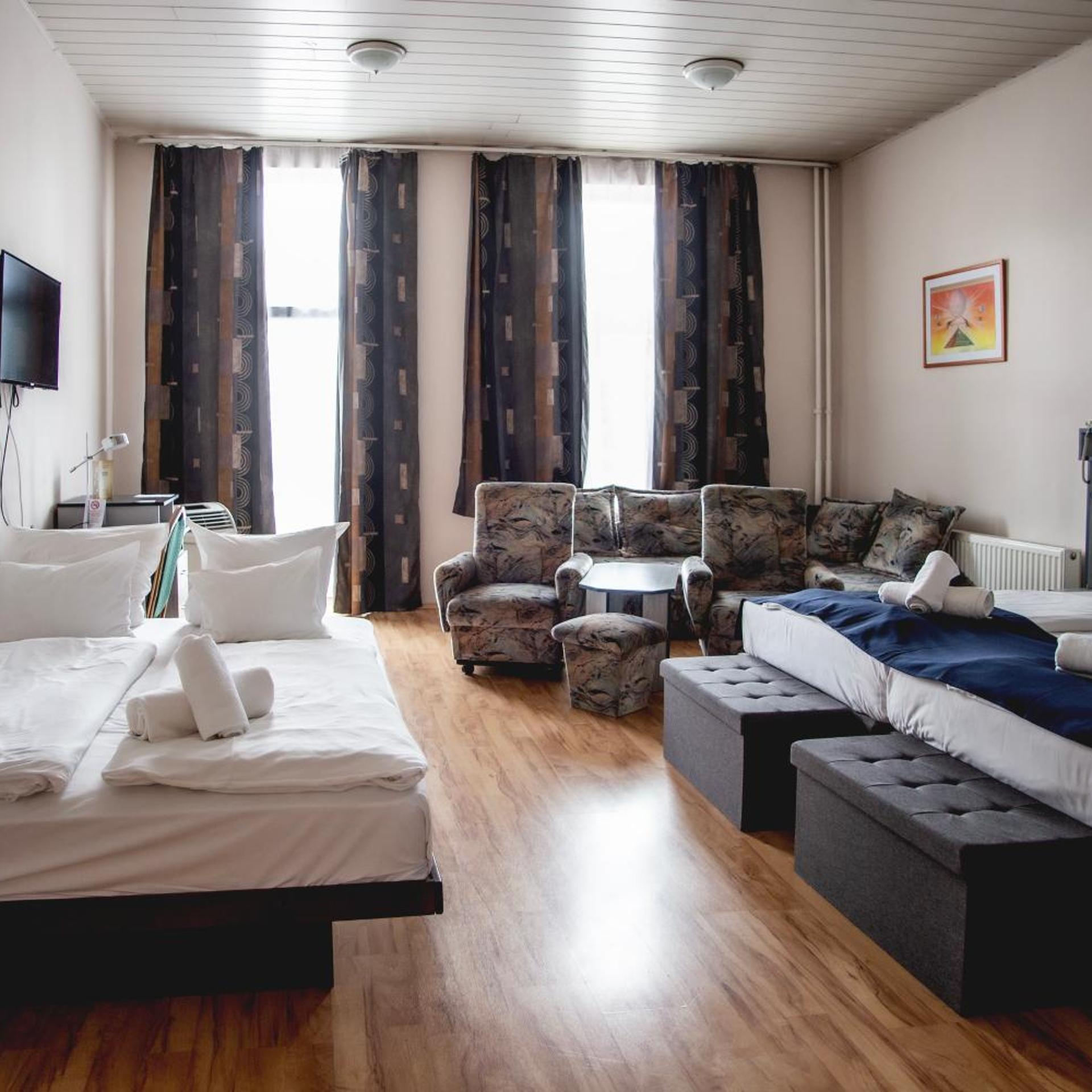Hotel Kapos 20/50