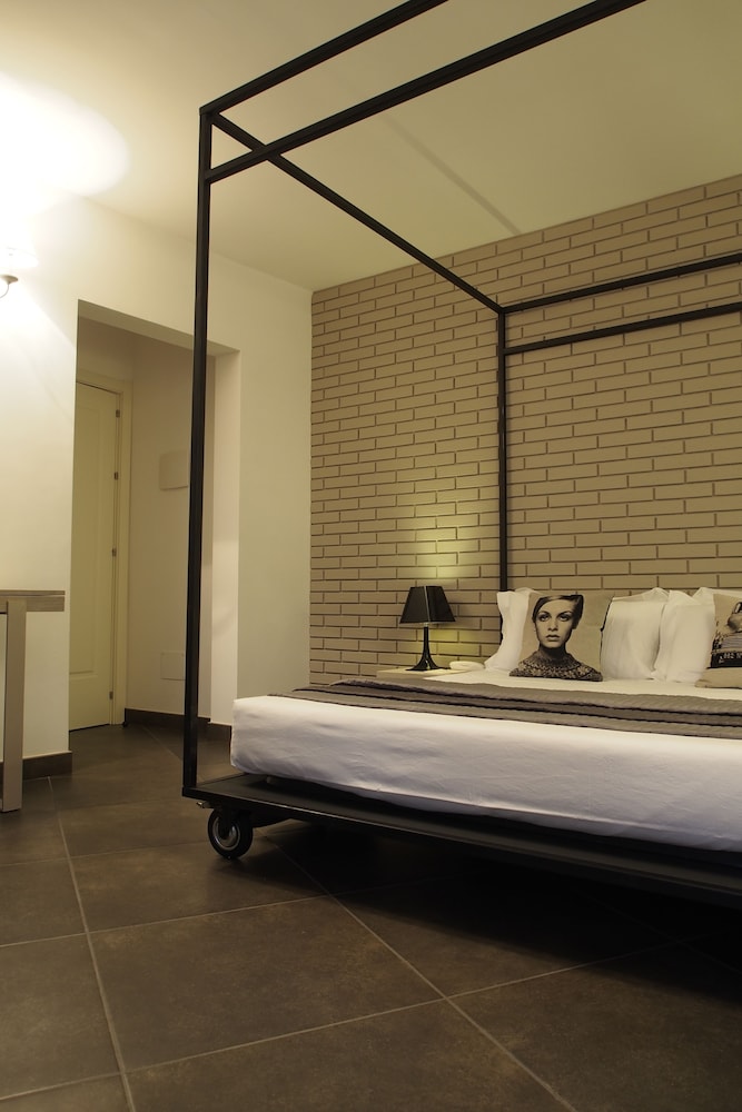 Terrazzani Suite 12/44