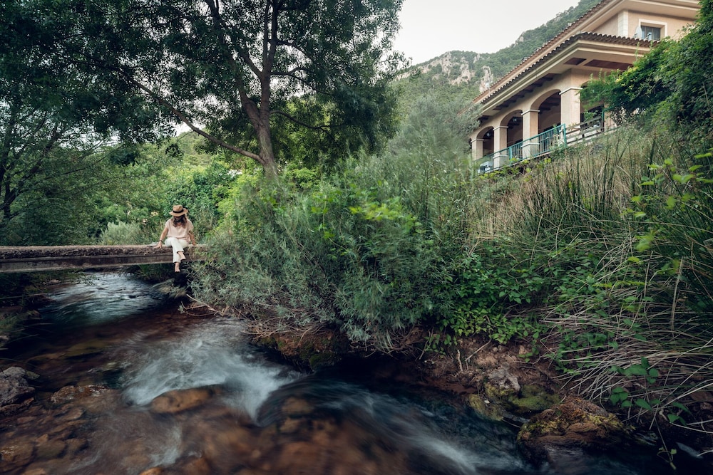 HOSTAL SIERRA DEL AGUA 30/32