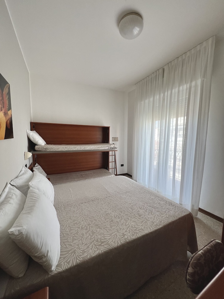 Hotel B&B Ardea Rimini 22/34