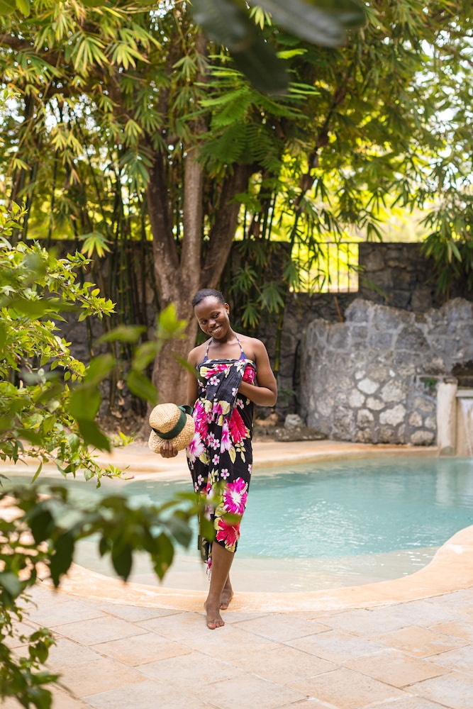 Mvuvi Boutique Resort 6/40