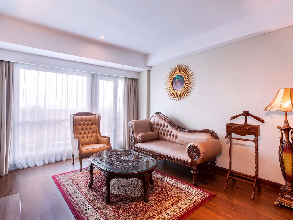 Grand Mercure Yogyakarta Adi Sucipto 41/70