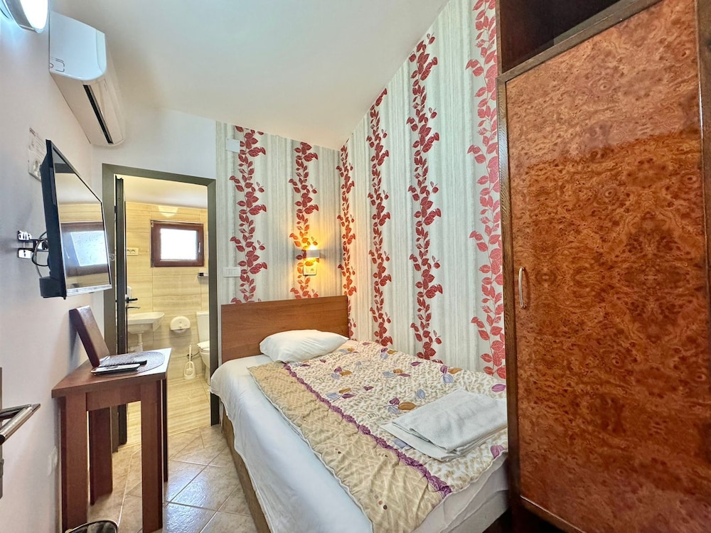 Hotel Grbalj 14/75