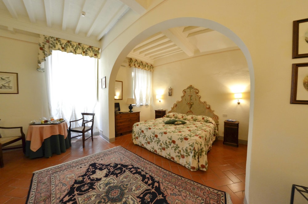Piccolo Hotel Cortona 33/48