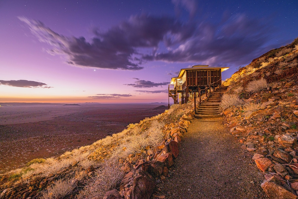 Moon Mountain Lodge 51/57