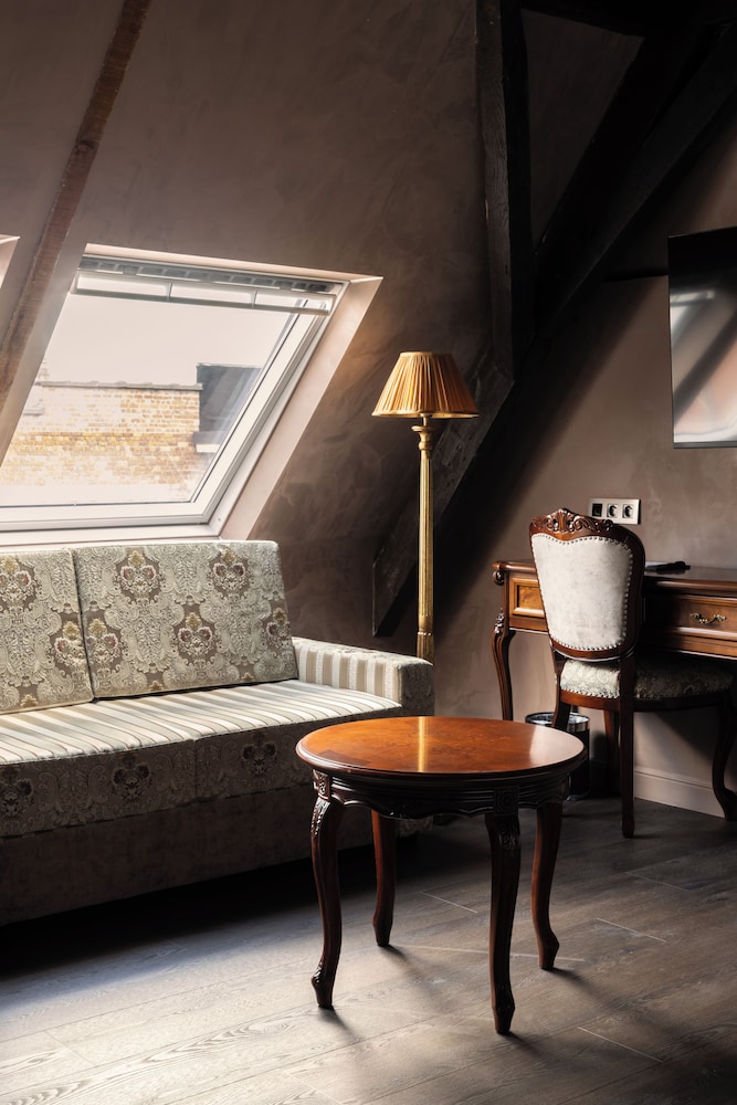 Best Western Residence Cour Saint Georges 41/56