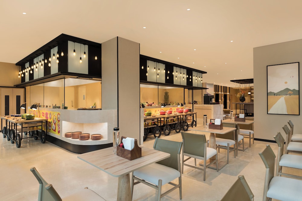 Ibis Mumbai BKC 62/75