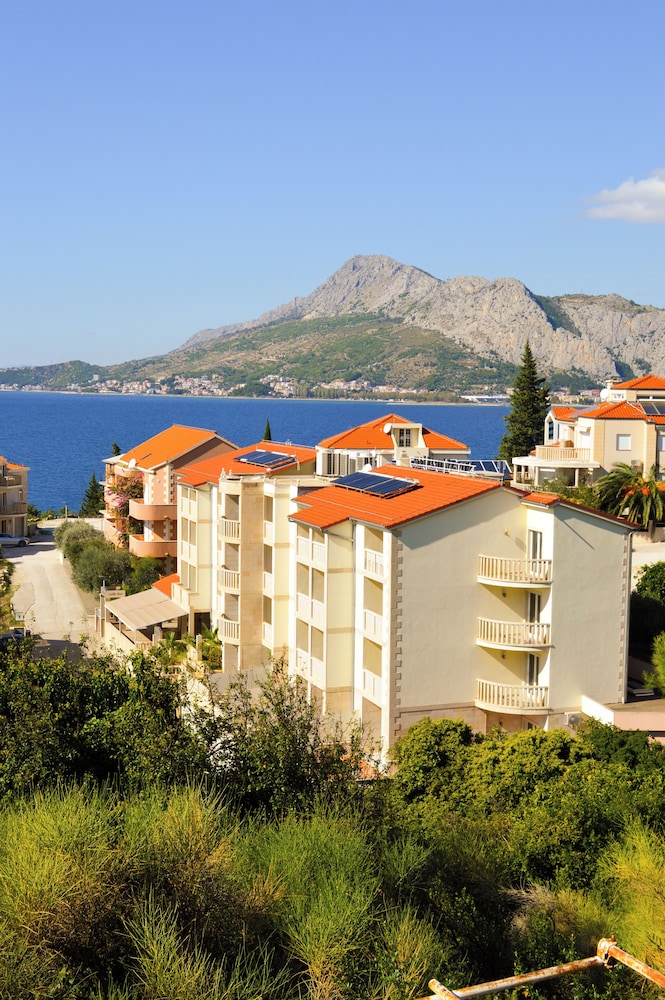 Villa MiraMar 2/50