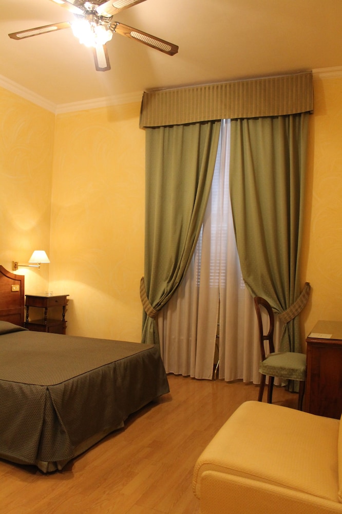 Hotel Fiori 5/59
