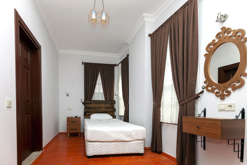 Pera Boutique Hotel 17/29