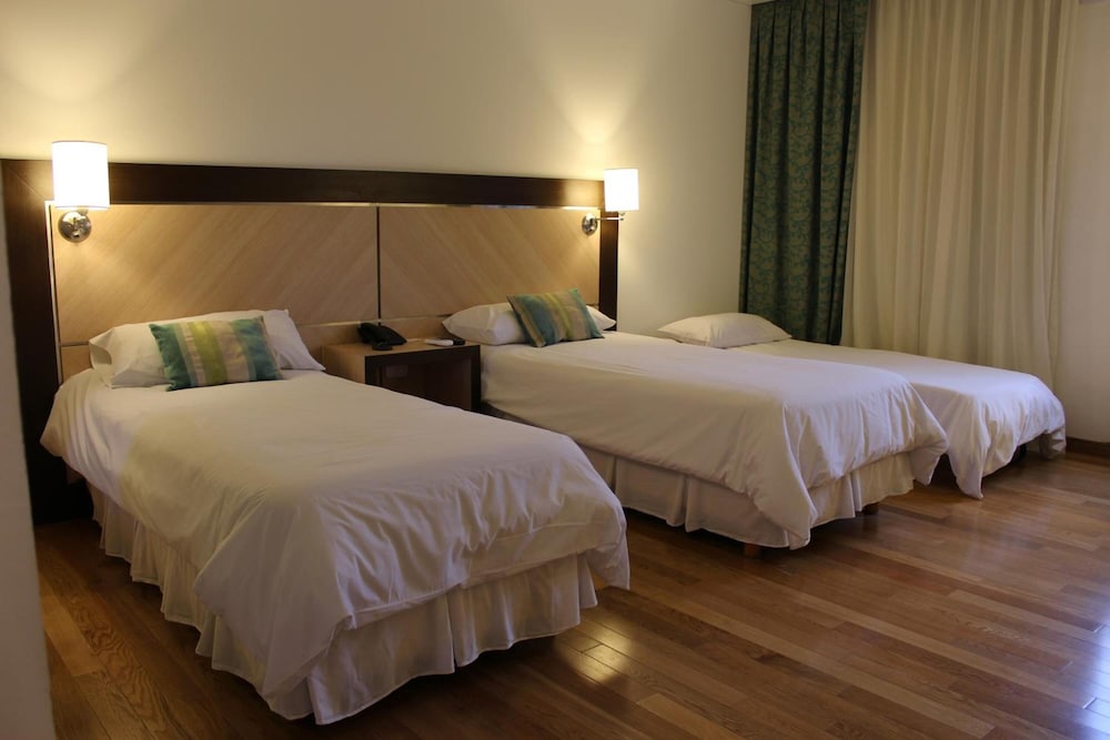 Hotel Plaza Central Ezeiza 21/61