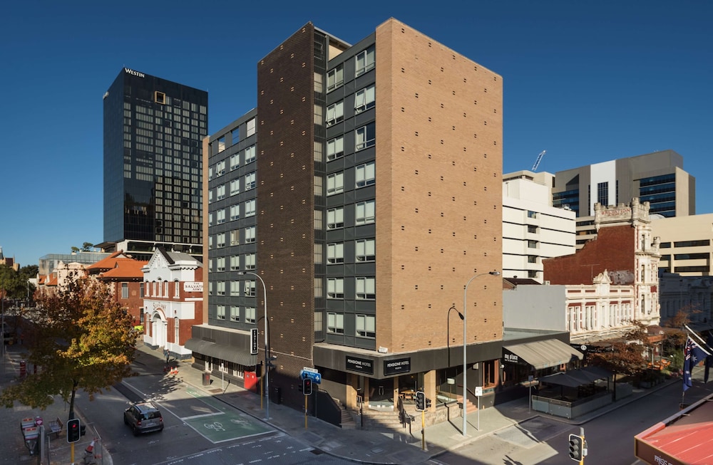 Pensione Hotel Perth 4/52