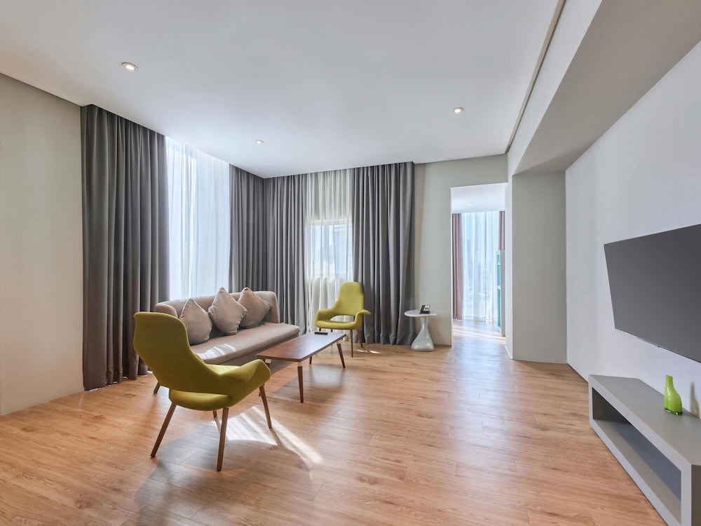 Ibis Styles Dubai Jumeira 45/57