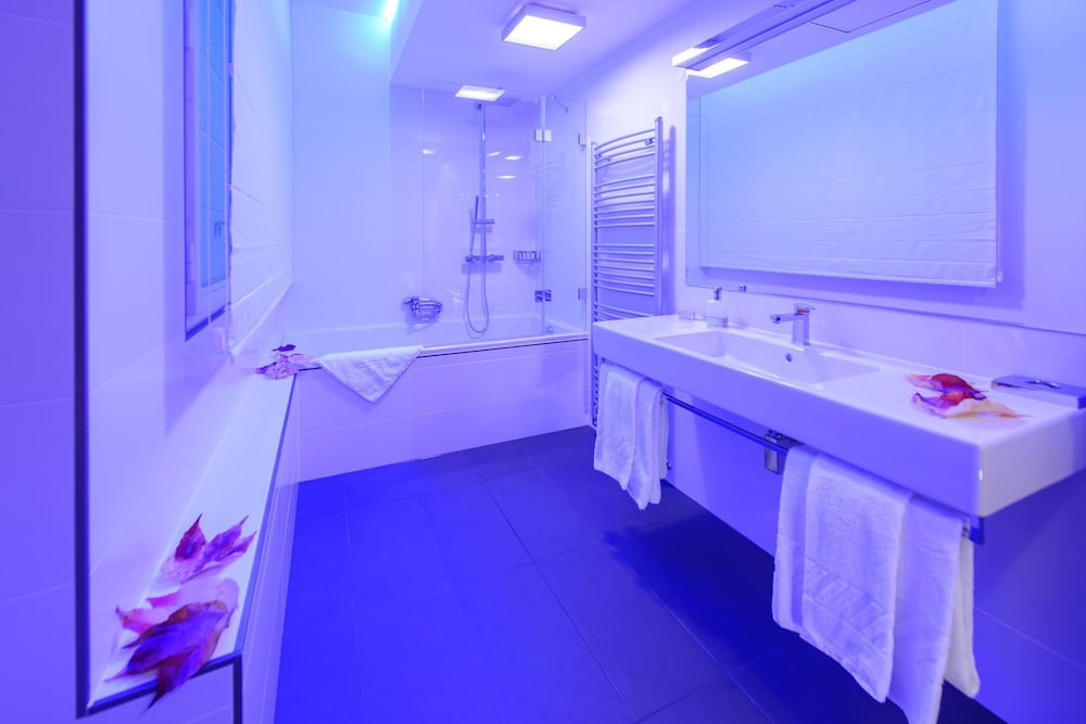 Myo Hotel Mysterius 37/37
