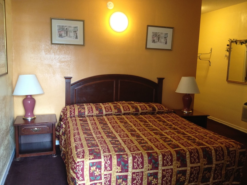 Budget Inn of America 14/65