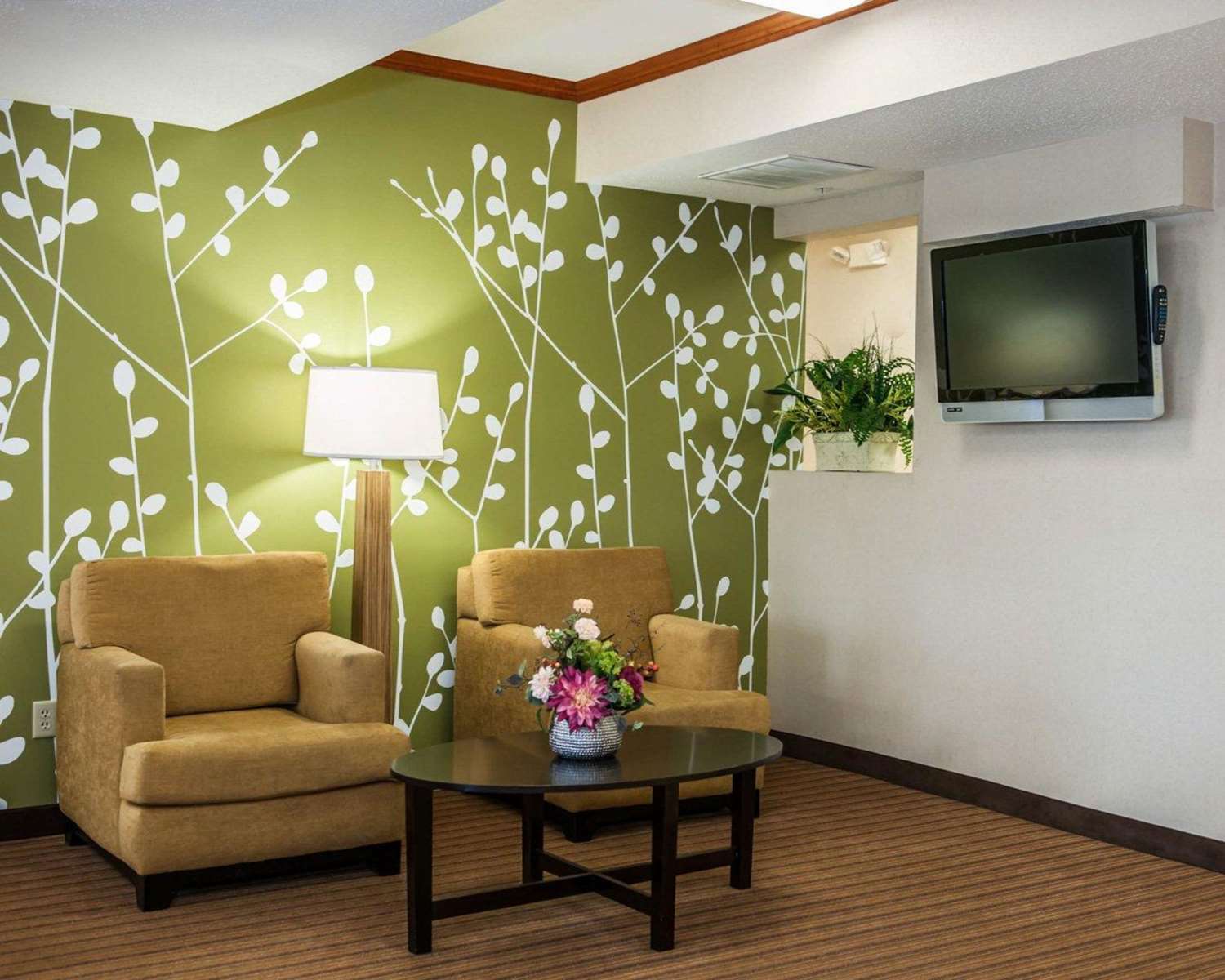 Sleep Inn South Bend Airport 20/25