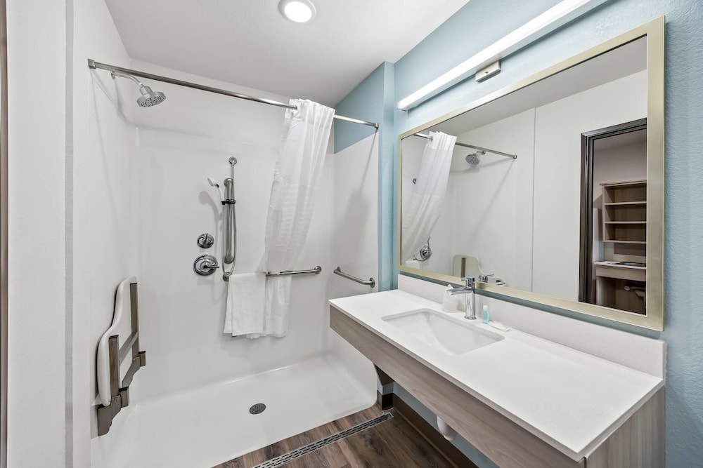 WoodSpring Suites Jackson Hub City 62/63