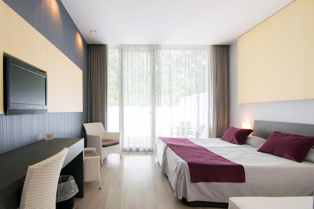 Sweet Hotel Els Arenals 24/84