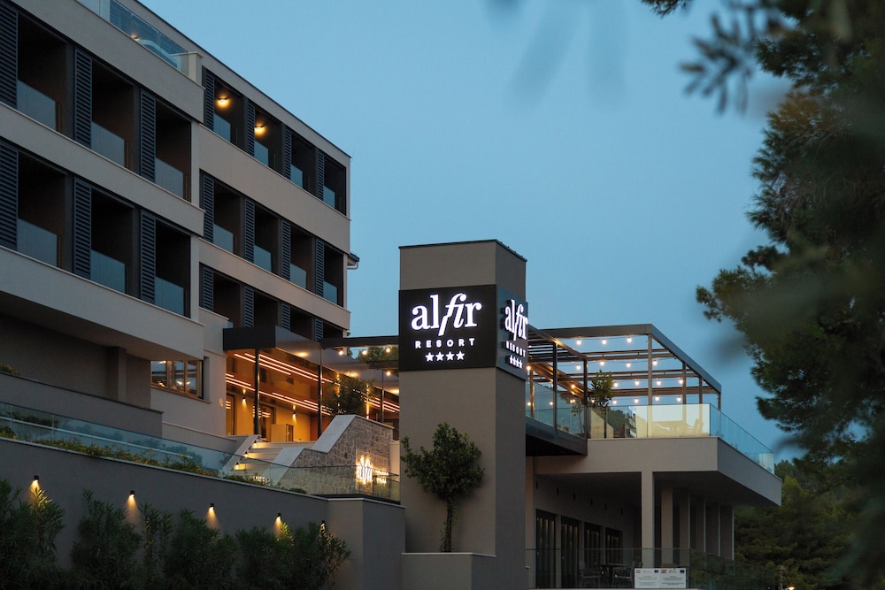 Aminess Alfir Hotel 8/77