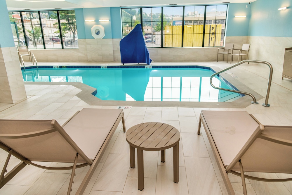 swimming pool spa