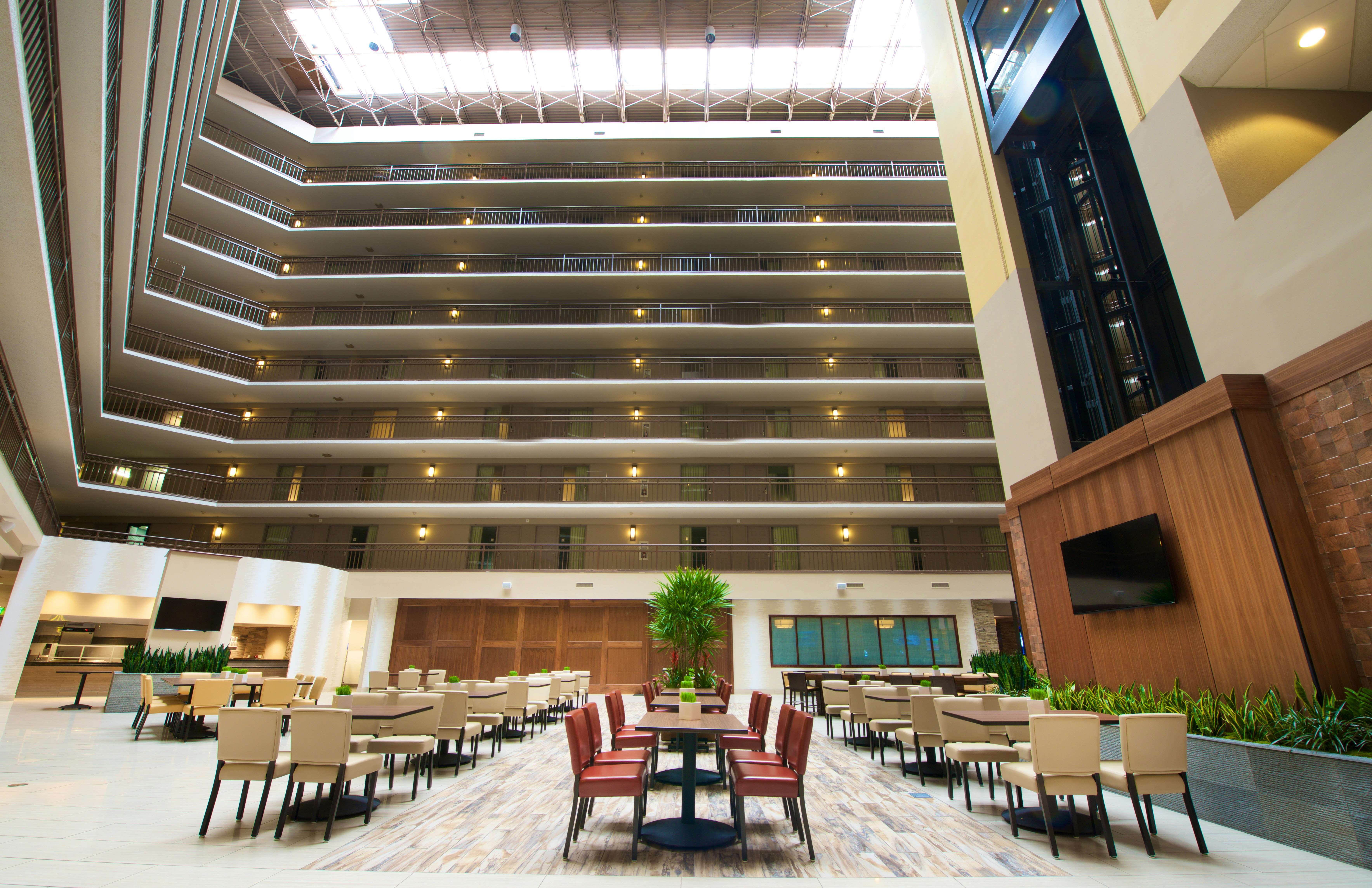 Embassy Suites by Hilton Portland Washington Square 2/36
